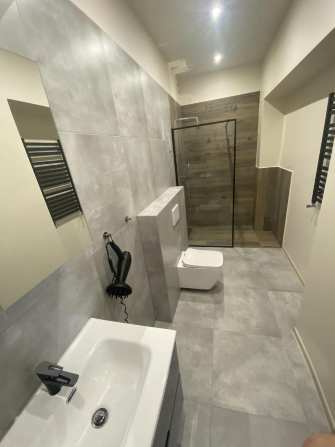 Apartamenty Azzurro Келце Екстериор снимка